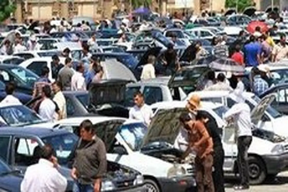 در بازار خودرو‌های وارداتی همه فروشنده شدند