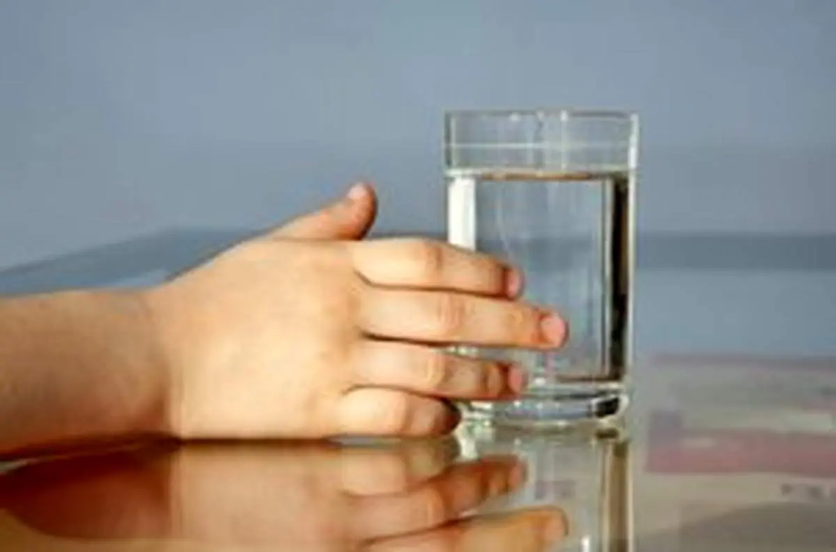 آیا شما هم آب میخورید و چاق میشوید؟!