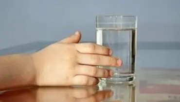 آیا شما هم آب می‌خورید و چاق می‌شوید؟!
