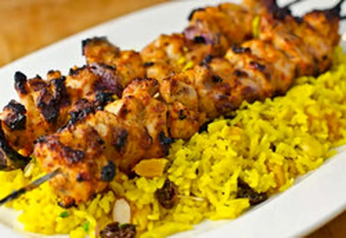 جوجه کباب با سسی عالی و طعم و رنگی بی‌نظیر