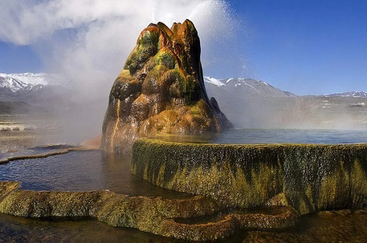 زیبایی بینظیر آبفشان فلای را ببینید