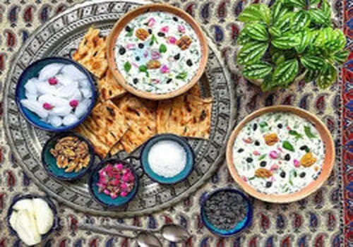 طرز تهیه آبدوغ خیار مجلسی