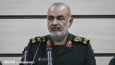 سرلشکر سلامی: دشمن در حال پوک شدن است