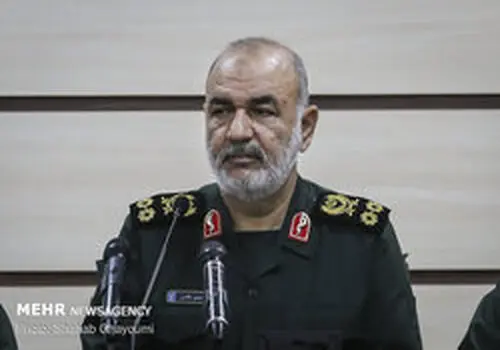 مشاور فرمانده کل سپاه: دشمن با «ایران جدید» مواجه شد/ برآوردهایشان ۱۵ سال عقب بود!