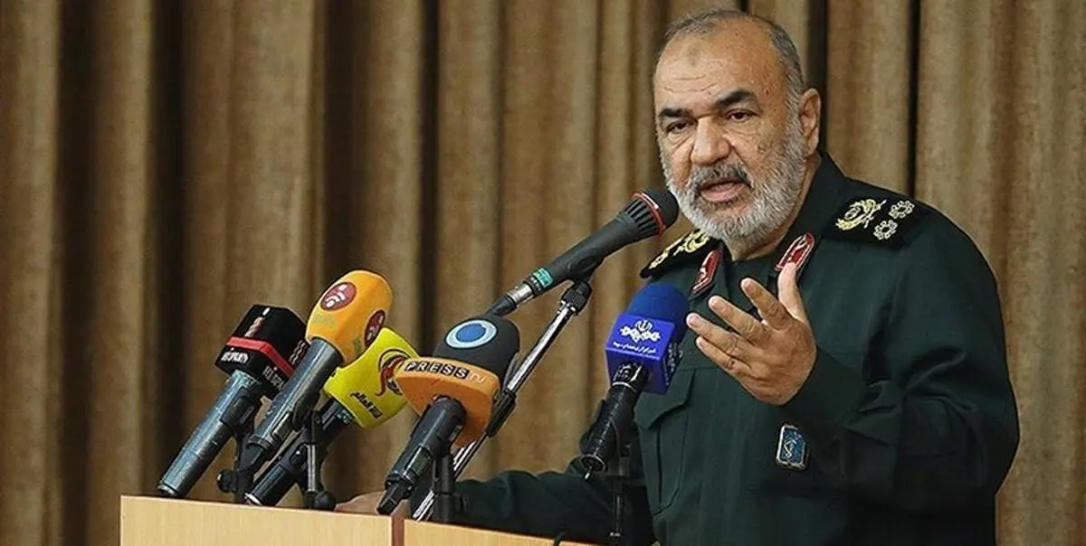 سرلشکر سلامی: بزرگترین ضعف آمریکا فقدان یک رهبر روحانی است / عصر آمریکا پایان یافته