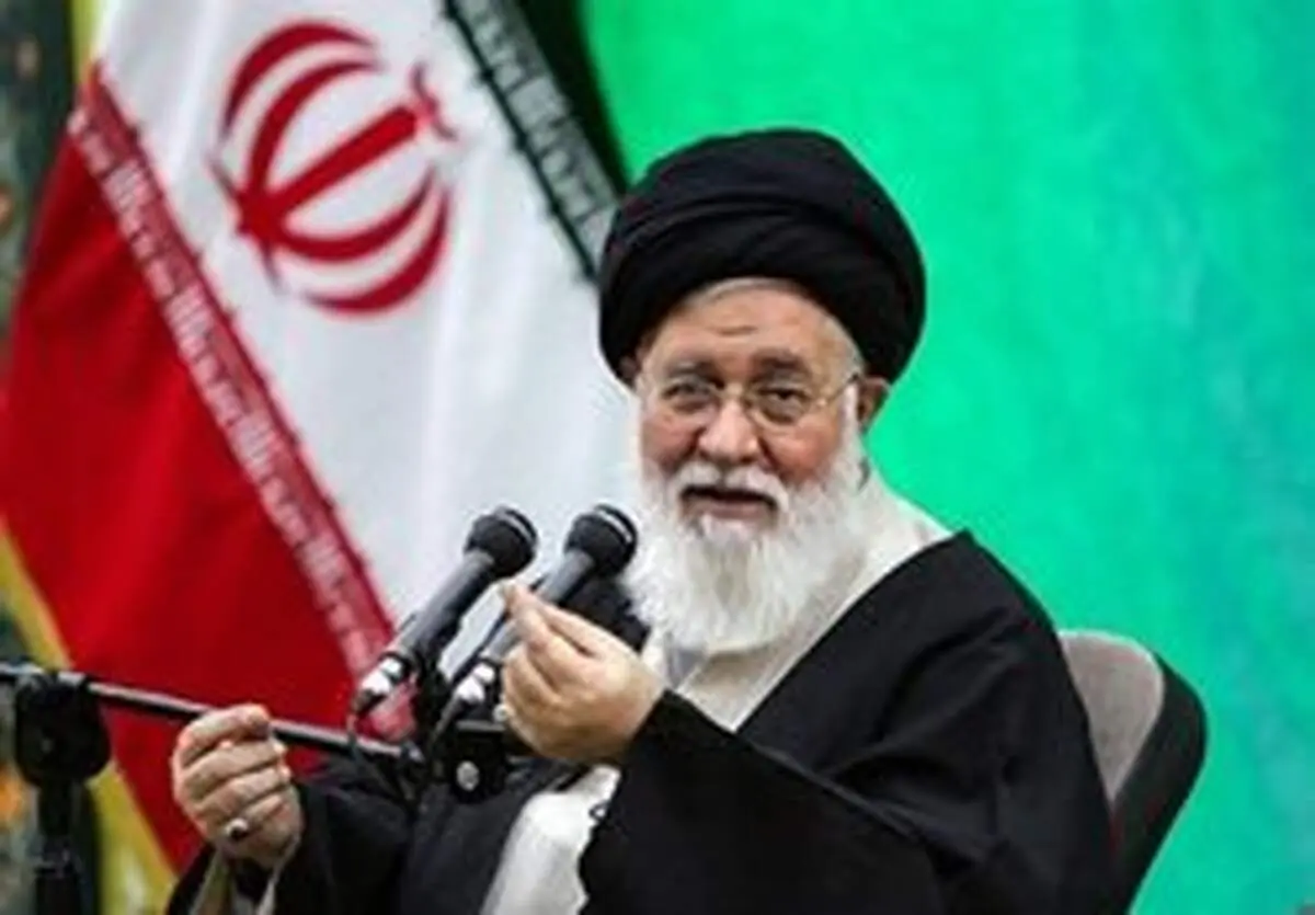 علم الهدی: آمریکا به دنبال از بین بردن حج و مکه است
