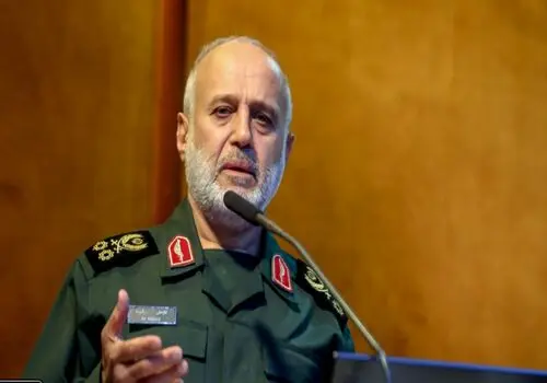 تصاویری منتشر نشده از سردار سپهبد شهید «غلامعلی رشید»


