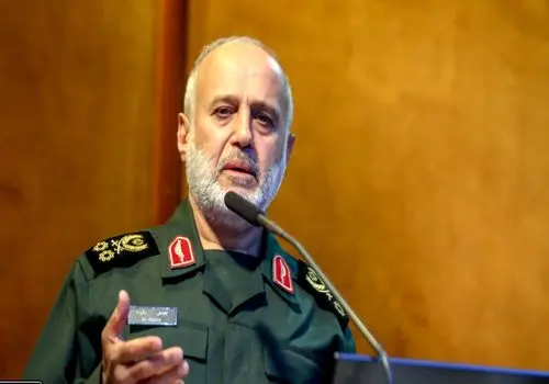 تصاویری منتشر نشده از سردار سپهبد شهید «غلامعلی رشید»

