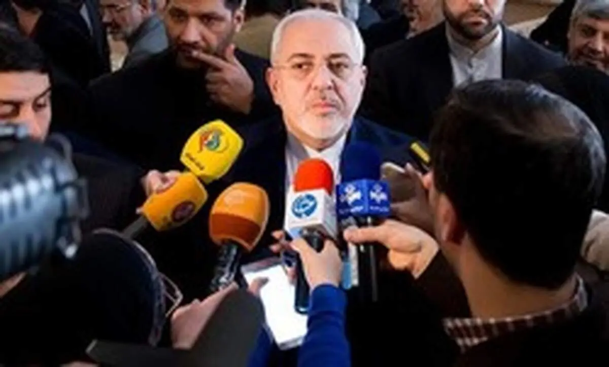 ظریف خطاب به ترامپ: نگران ۱۵۰ نفر بودید؟ / چند نسل را با سلاح هسته‌ای کشتید؟