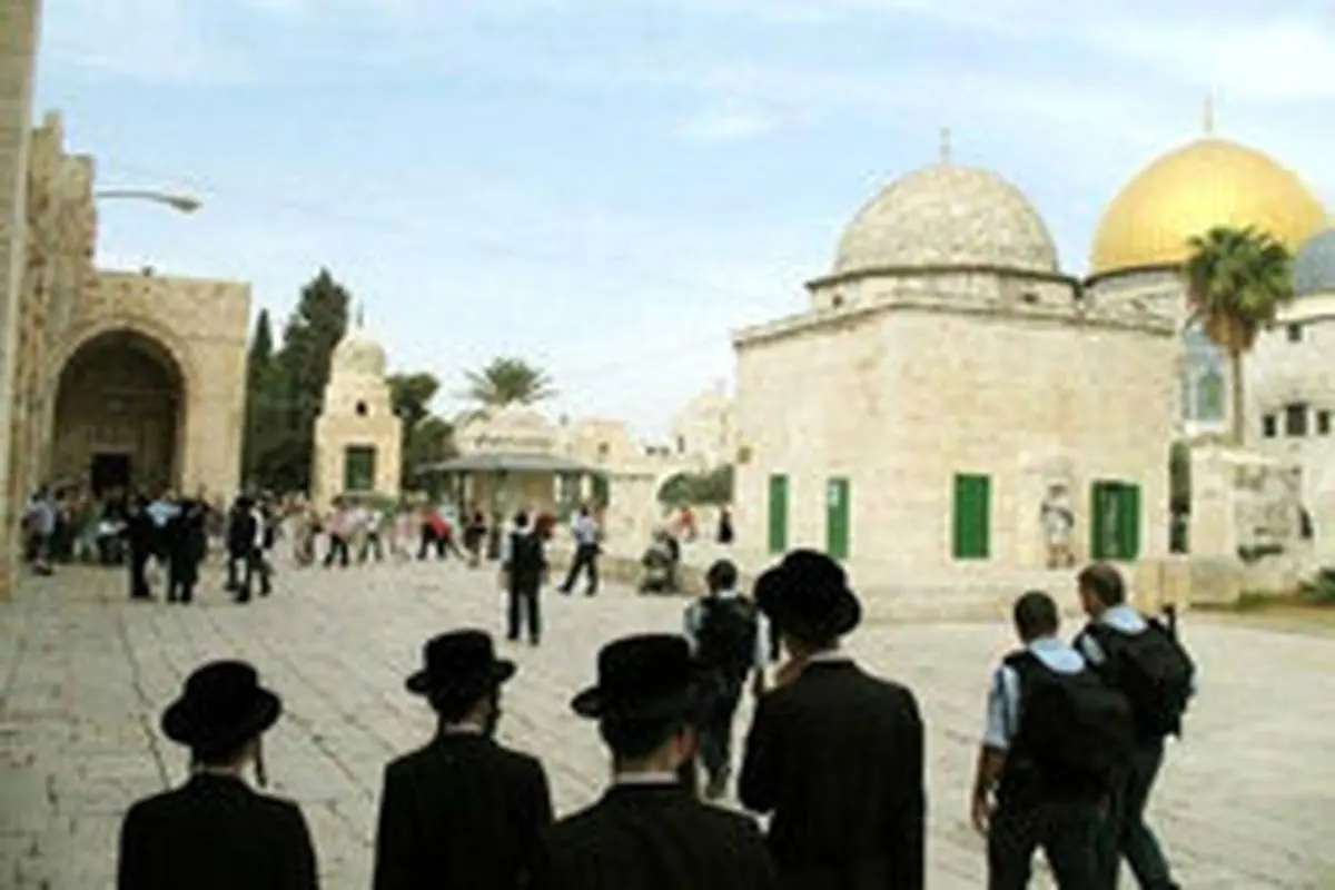 تعرض شهرکنشینان صهیونیست به مسجدالاقصی