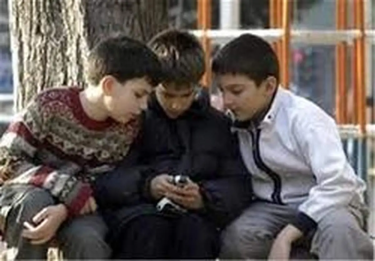 نگرانی آموزش و پرورش از موبایل‌بازی کودکان