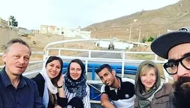 توریست‌های اروپایی سوار بر نیسان! + عکس
