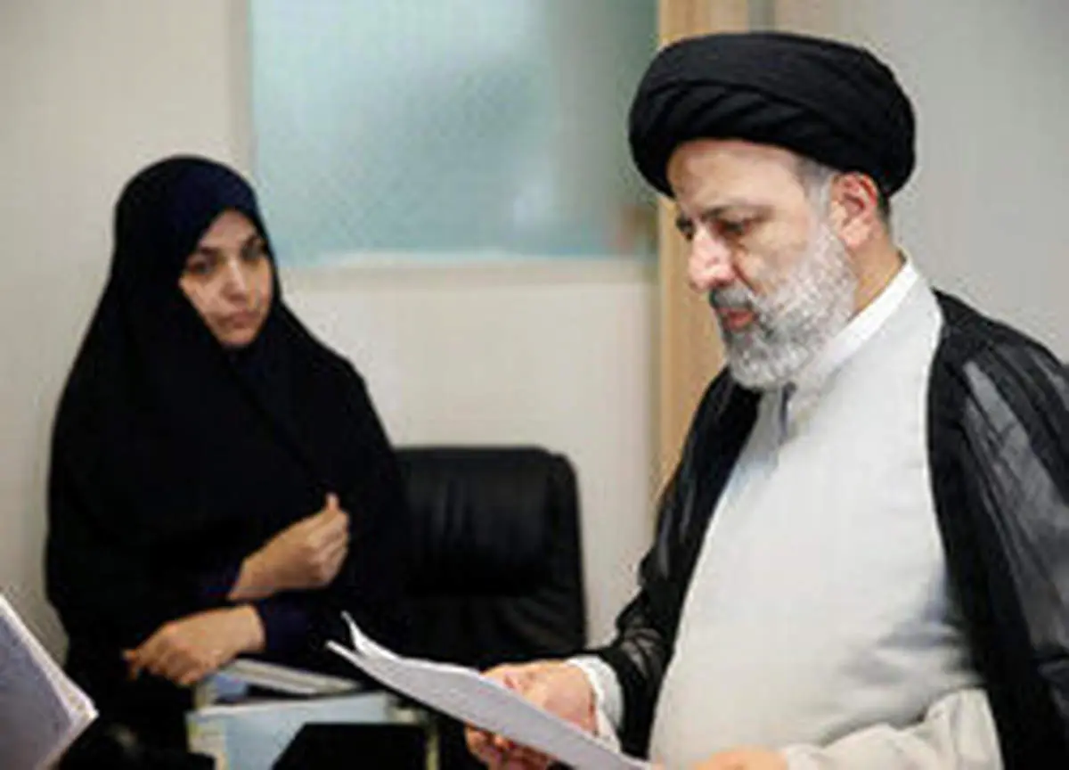 رئیسی: پوشش متهمان زن نباید لزوما چادر باشد