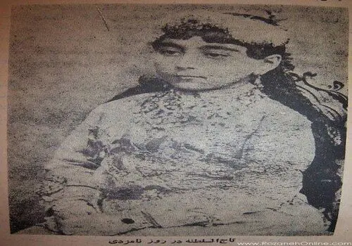 ژست جالب «تاج‌السلطنه، دختر ناصرالدین‌شاه» با لباس اروپایی