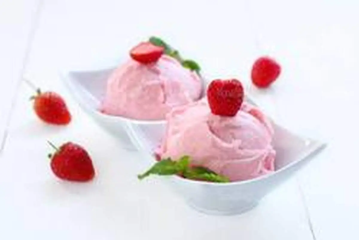 ویدیو|لذت تهیه بستنی میوه‌ای ترکیه‌ای