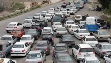 ترافیک سنگین همچنان مهمان جاده‌های هراز و کندوان