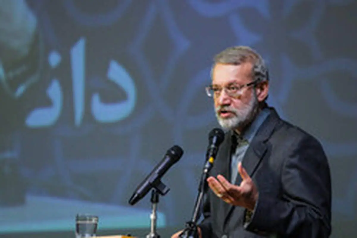 لاریجانی: ترامپ در صحنه بین‌المللی بی آبروست