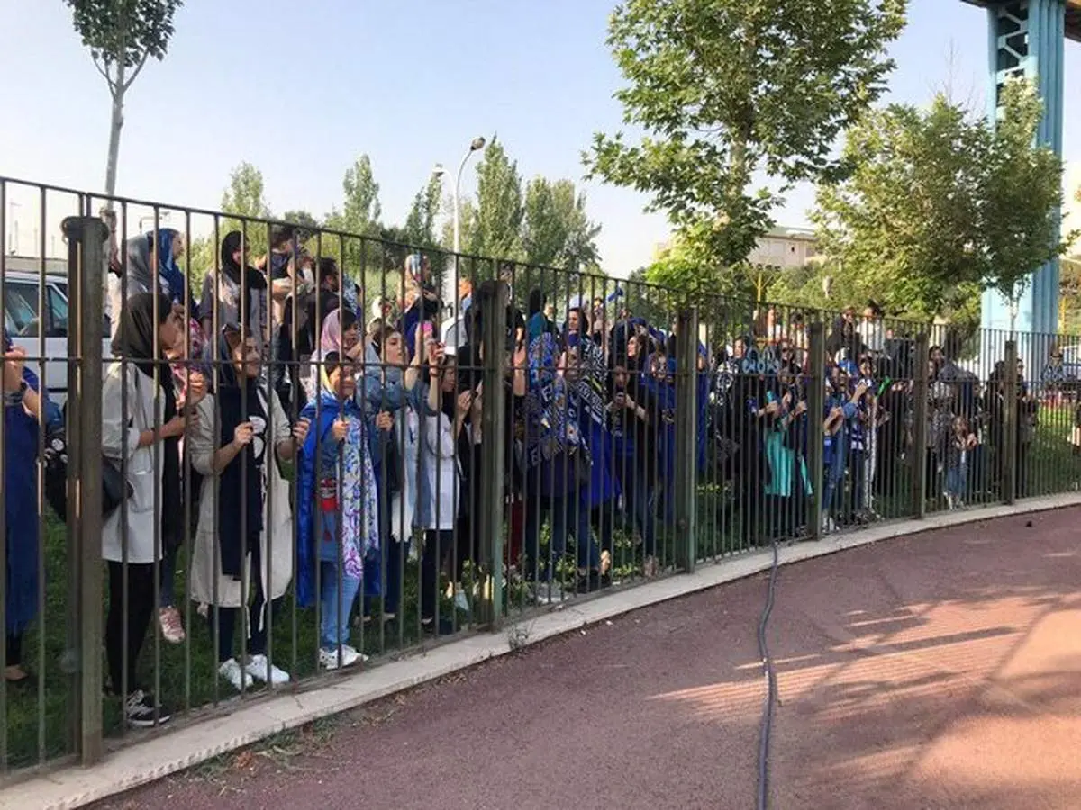 خانمهای استقلالی پشت میلهها +عکس
