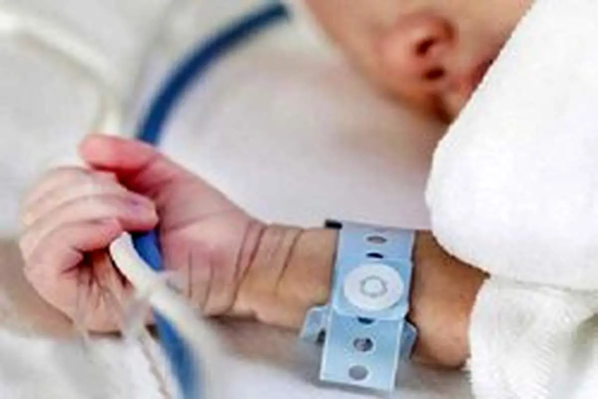 زوج آسیایی صاحب ۲ نوزاد اشتباهی شدند