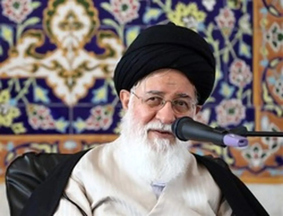 علم الهدی: از بعضی خواهران که حالت ولنگار دارند، خواهش میکنم با حجاب شوند
