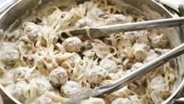 طرز تهیه فتوچینی با سس خامه و کوفته قلقلی