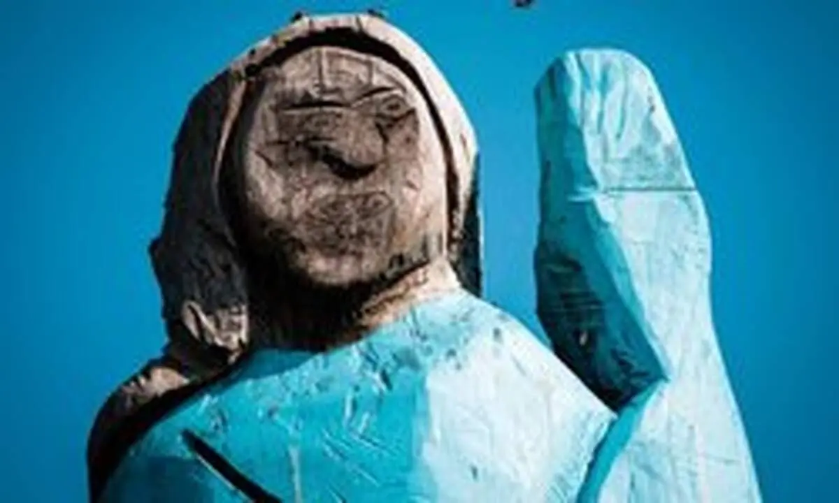 ساخت مجسمه‌ای عجیب از همسر ترامپ +عکس