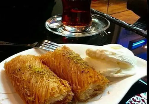 چگونه شیرینی پنفورته درست کنم؟
