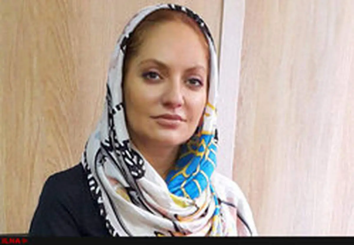 عکس: مهناز افشار به ایران بازگشت