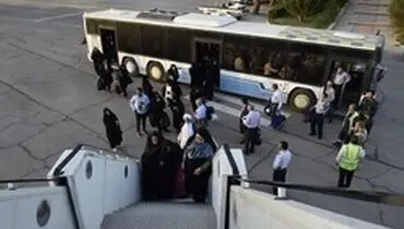 اعزام زائران حج تمتع ۹۸ آغاز شد