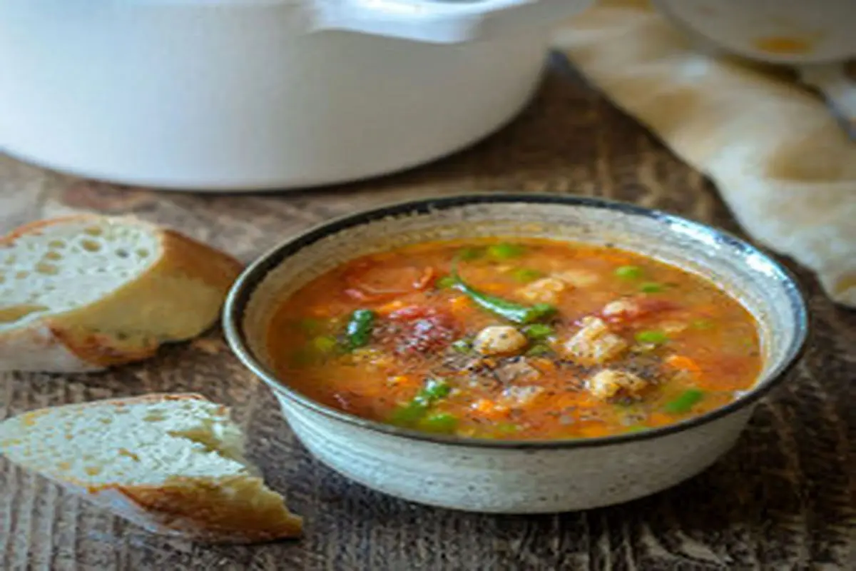 سوپ دال عدس و نخود با مروارید‌های سبز