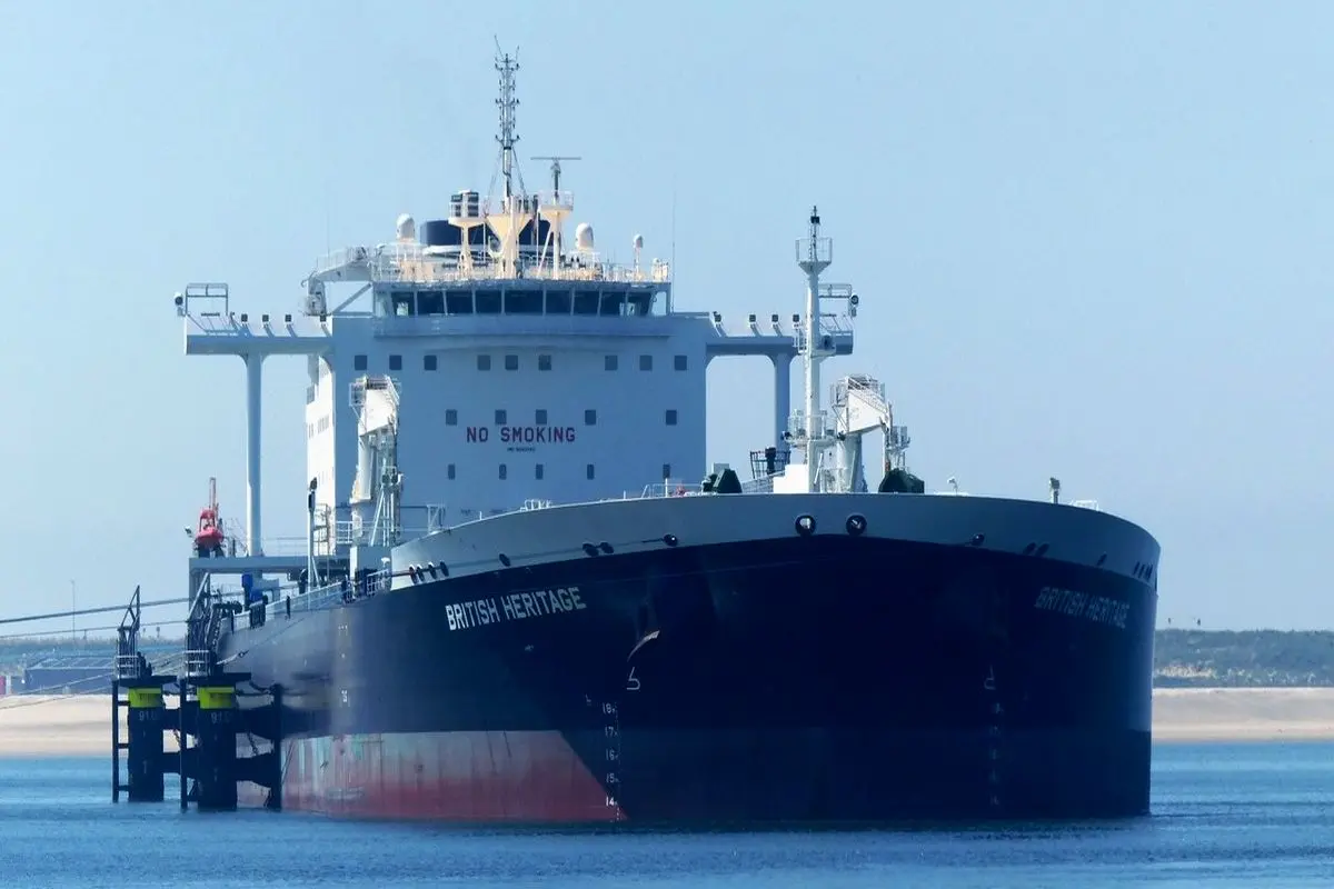 نفتکش انگلیسی از ترس تلافی ایران در خلیج فارس گیر کرده است