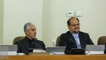 شریعتمداری: ارائه تسهیلات برای رونق تولید باید سرعت گیرد