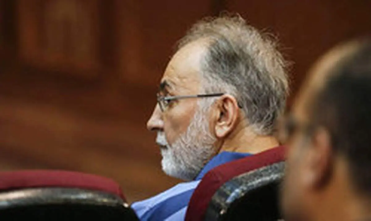 فرزند میترا استاد: نجفی بار‌ها مادرم را با اسلحه تهدید کرده بود