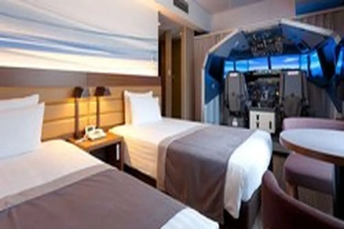 هتلی که پرواز با هواپیما را در اتاقش شبیه سازی می‌کند