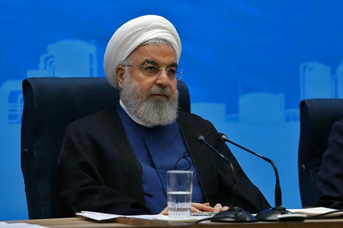 روحانی: فضای مجازی روزانه به مسئولان و حاکمان نمره می‌دهد