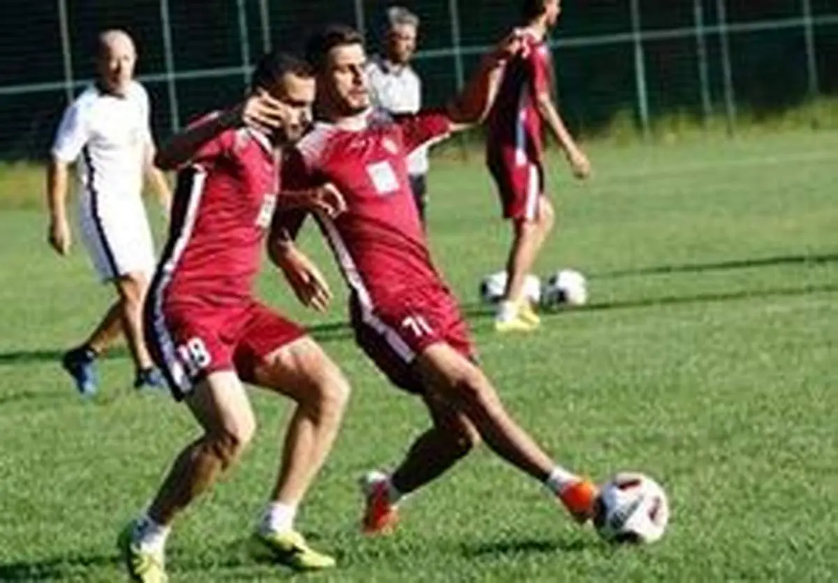 فوتبال تحت فشار پرسپولیسیها در هوای ابری