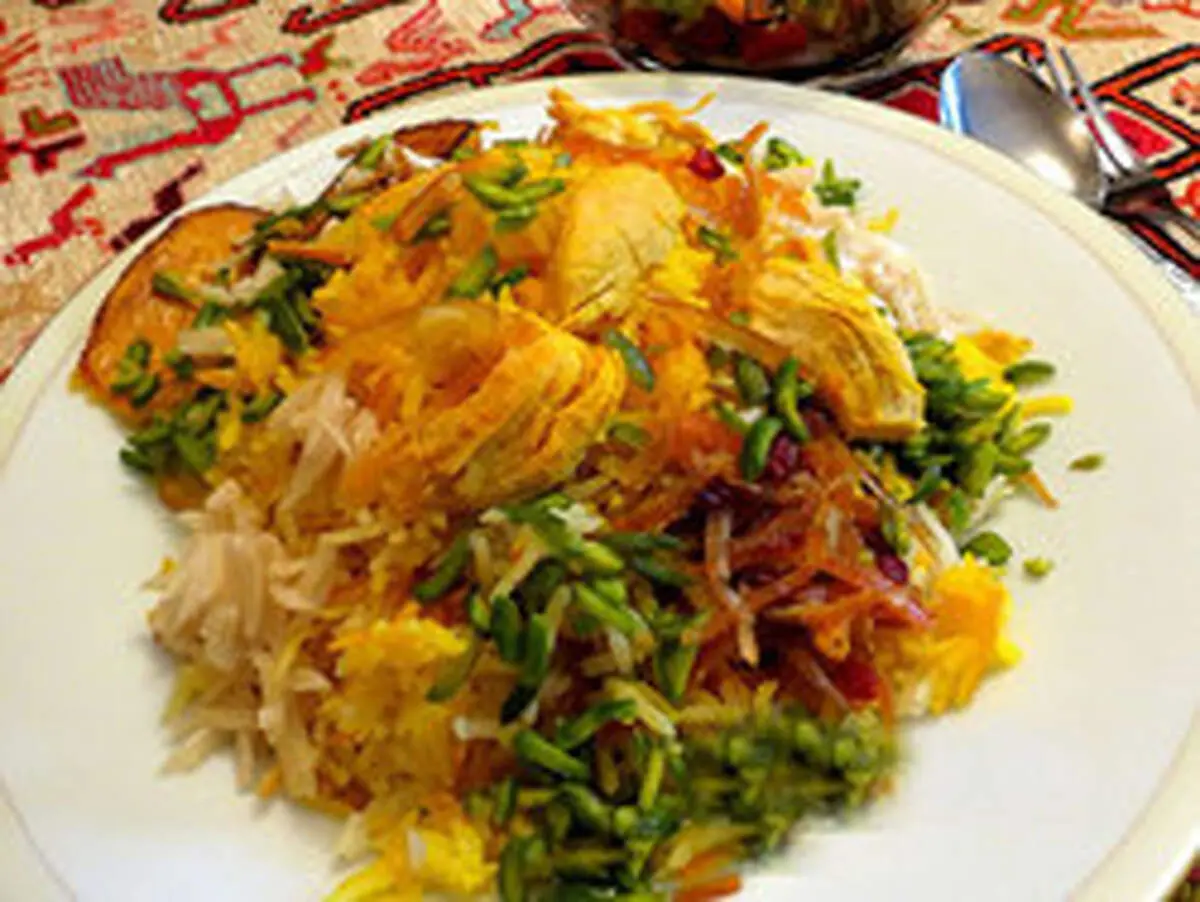 شیرین پلو با مرغ؛ غذای مجالس شادی