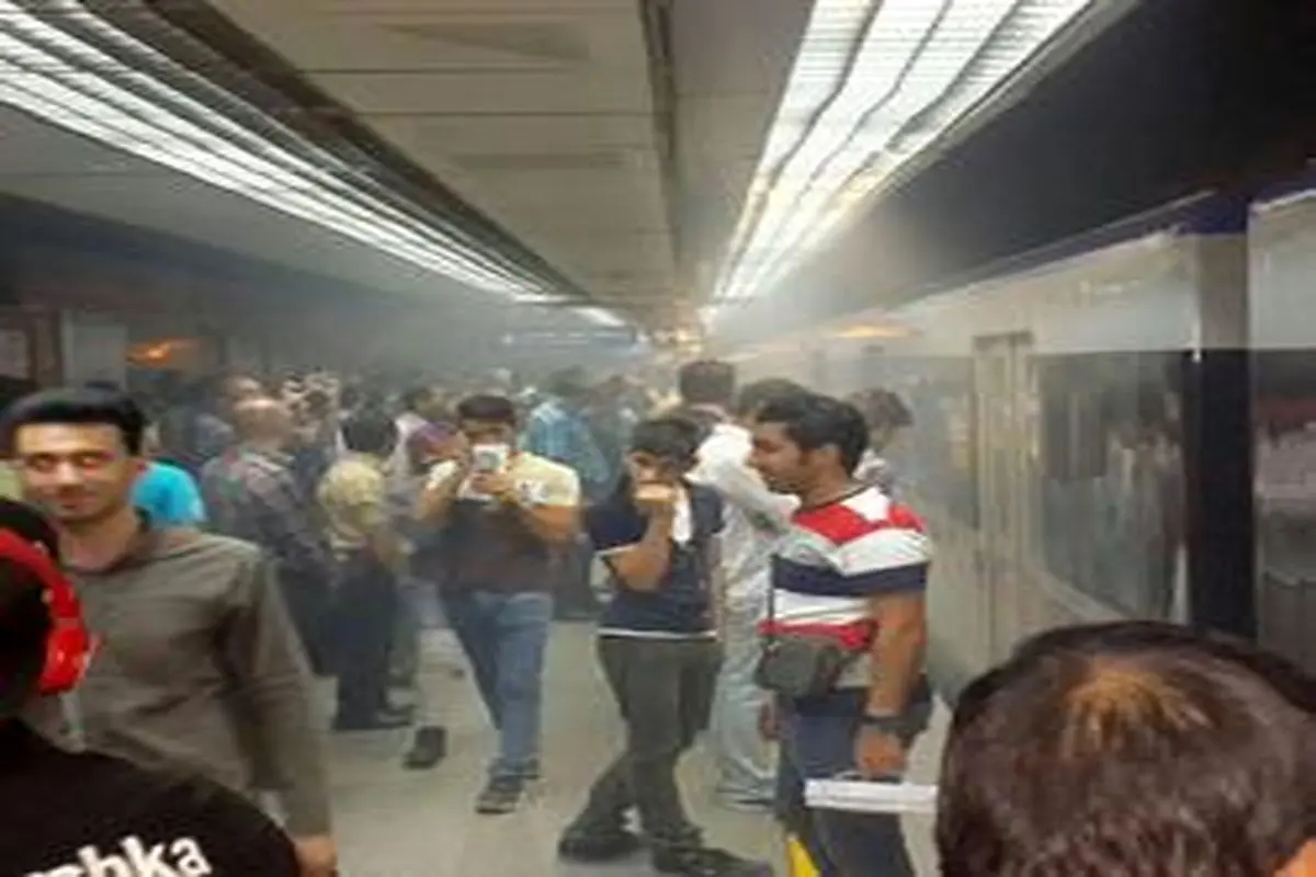 آتش سوزی در خط ۳ مترو تهران
