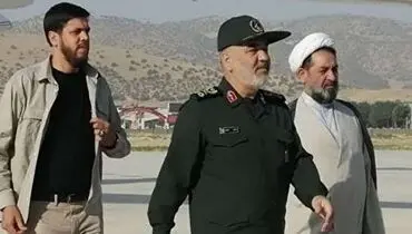 سردار سلامی: آمریکا فیلم اصابت و قطعات پهپاد ایرانی را نشان دهد