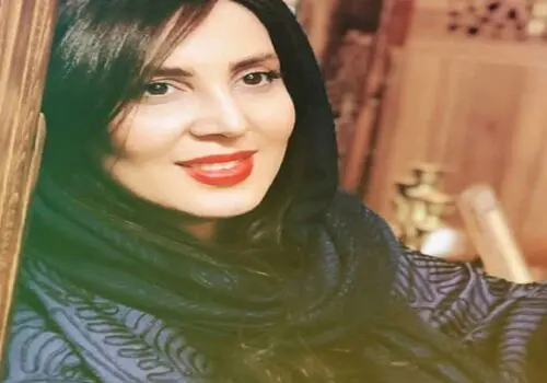 استایل تماشایی لیلا بلوکات و خواهرش هنگام برف بازی+ عکس