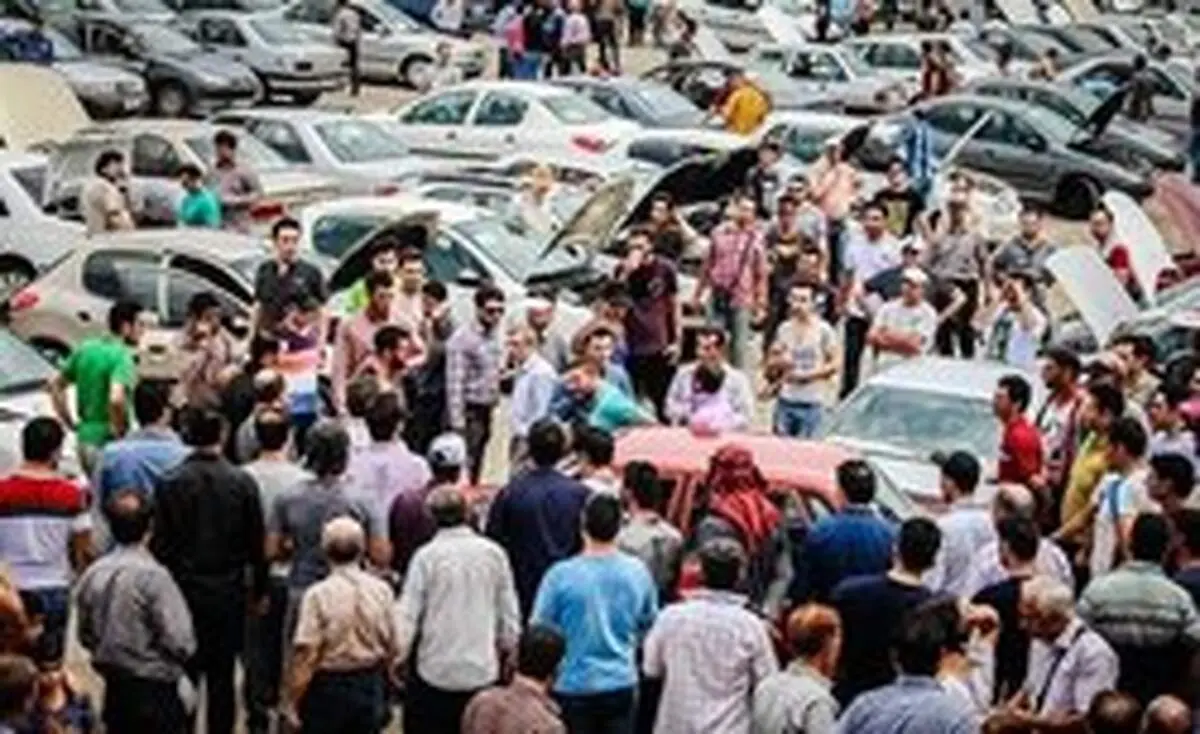 قیمت روز خودرو‌های خارجی و داخلی / دنا پلاس دوباره گران شد
