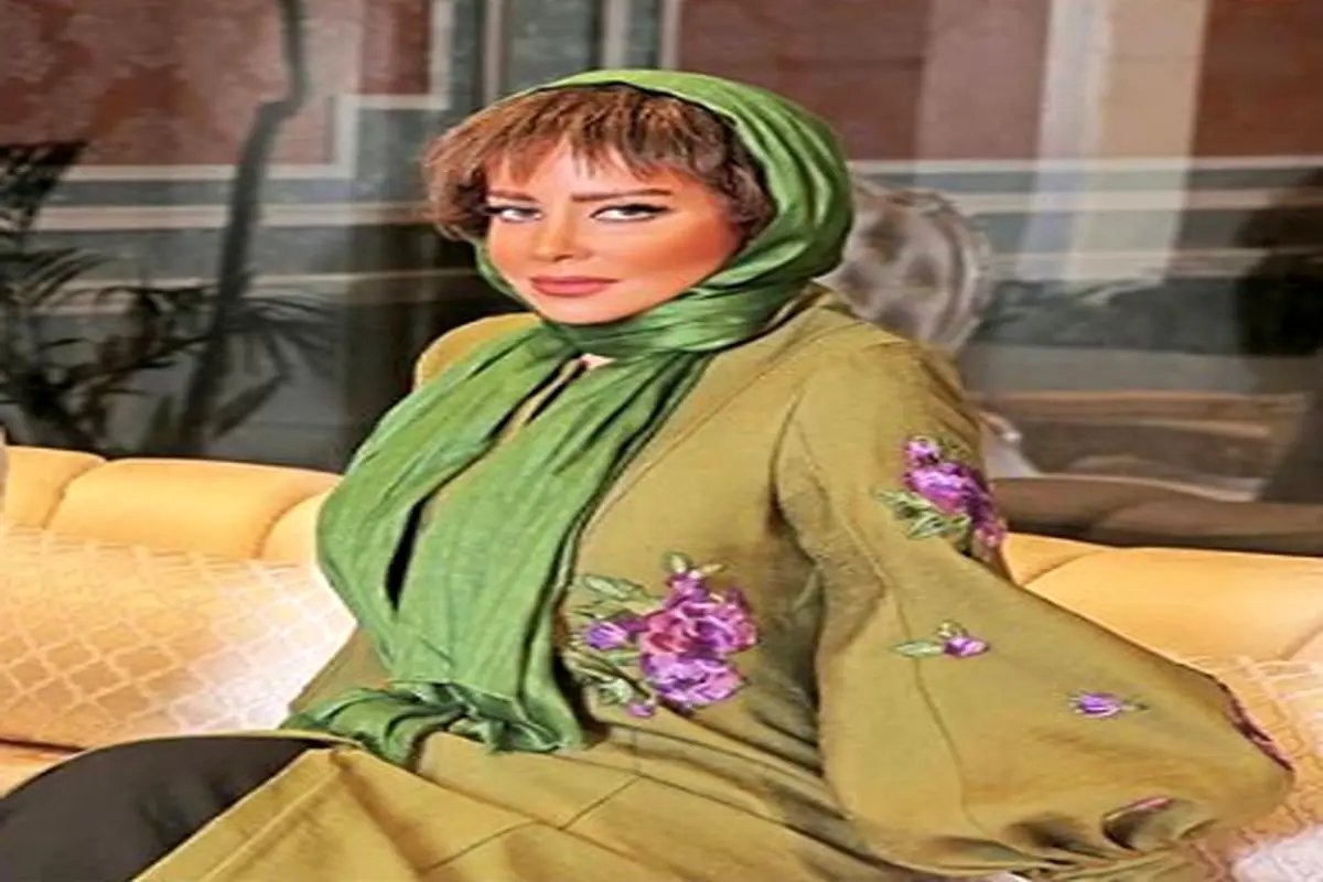 شراره رخام با چهره برنزه