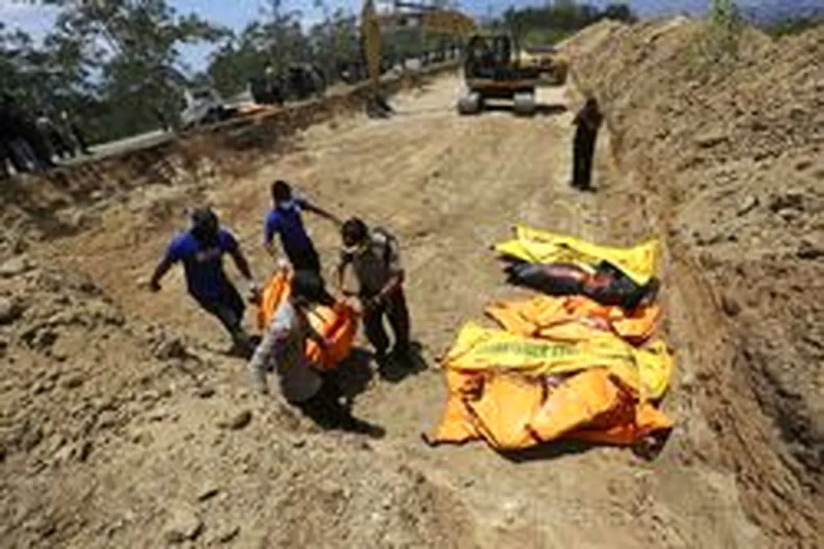 زمین لرزه ۷ ریشتری در اندونزی چهار قربانی گرفت