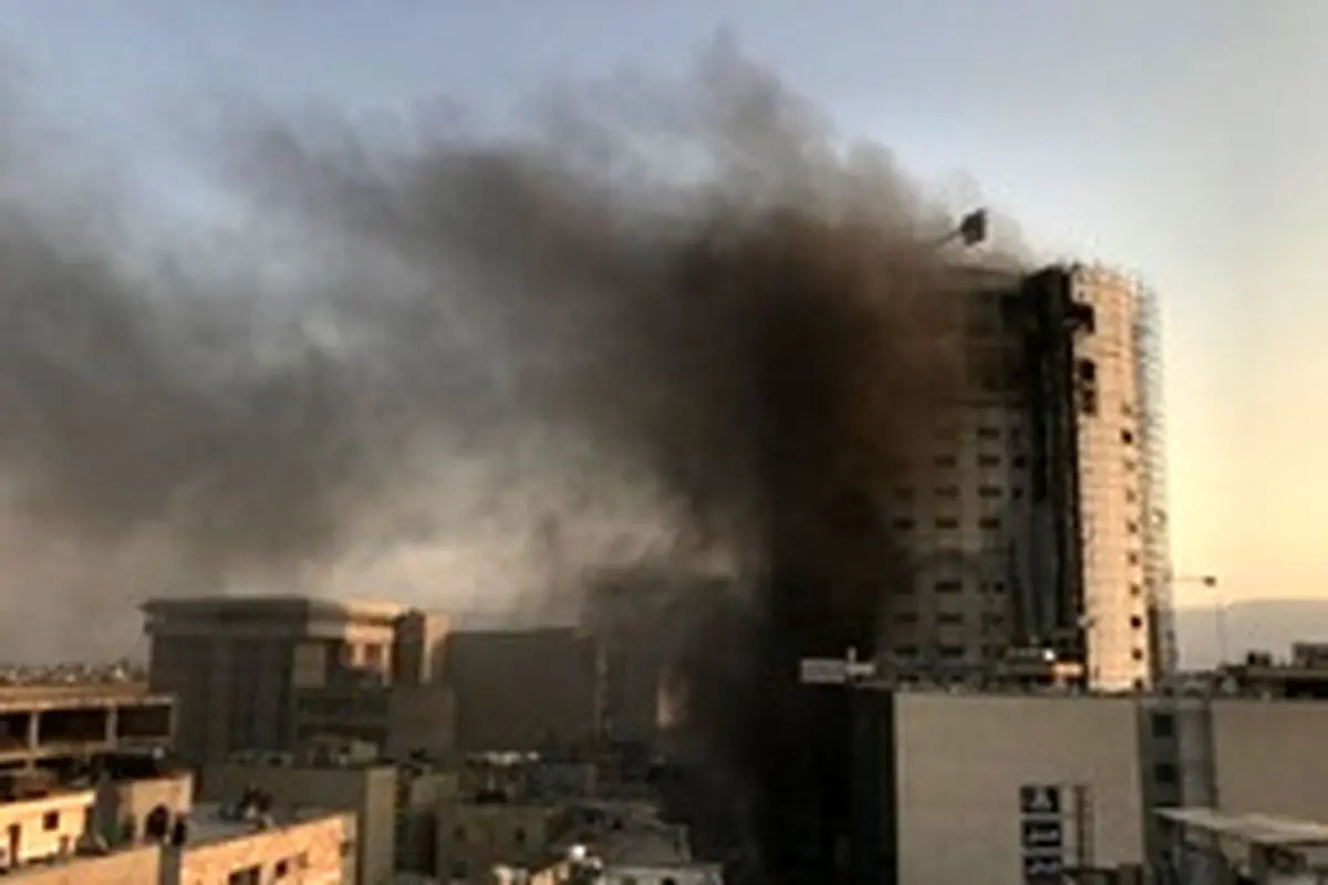 استاندار فارس: بتن ساختمان هتل آسمان آسیب دیده است