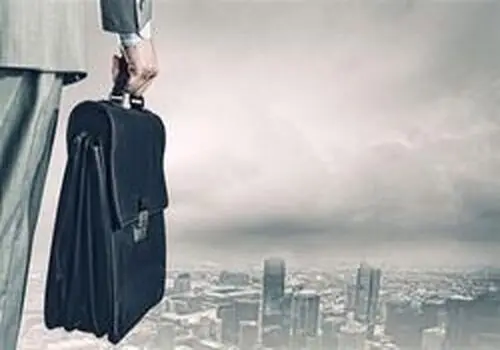 طوفان مهاجرت ایرانی ها؛ فقط ۱۶ درصد ایرانی ها به مهاجرت فکر نمی‌کنند!