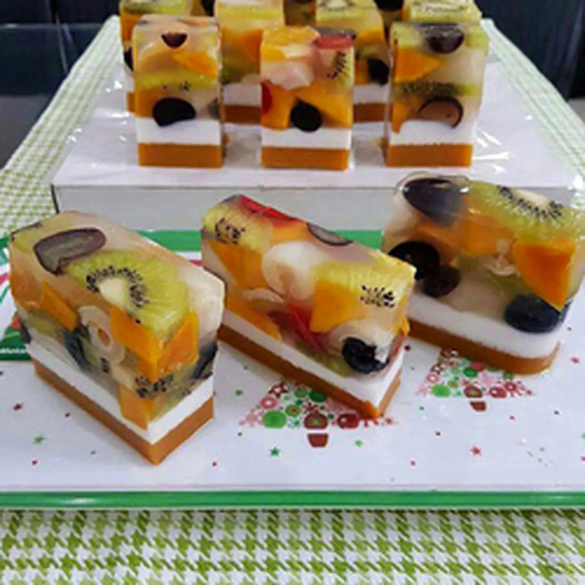 طرز تهیه دسر میوهای