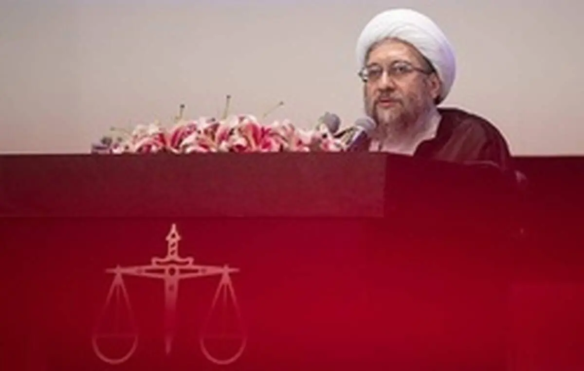 صادق لاریجانی، زیر رگبار انتقاد مخالفان