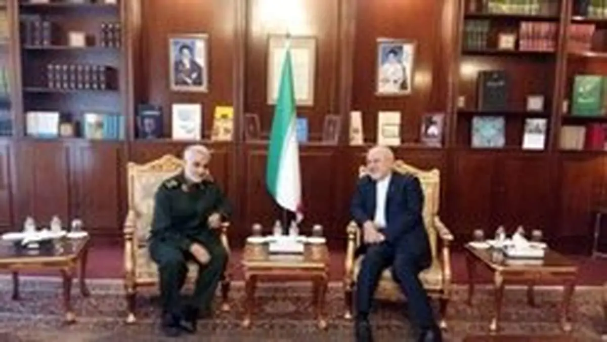 زیباکلام:حمایت سردارسلیمانی از ظریف سبب تفرقه بین تندروها شده