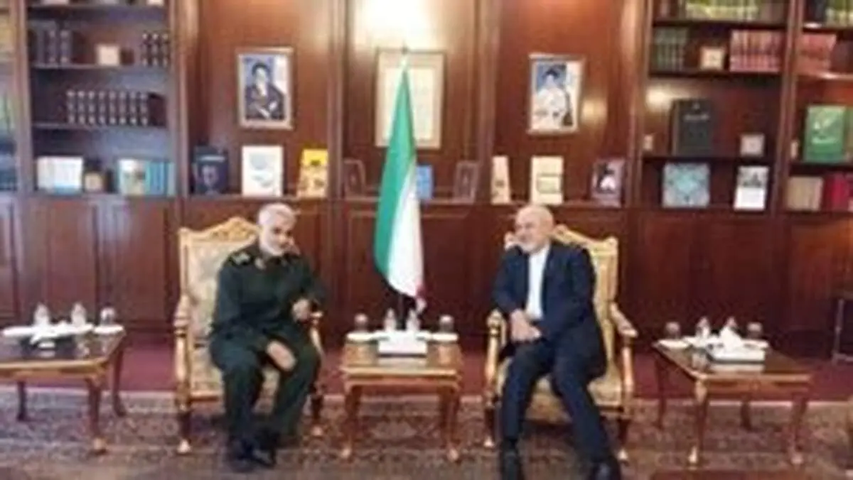 زیباکلام:حمایت سردارسلیمانی از ظریف سبب تفرقه بین تندروها شده