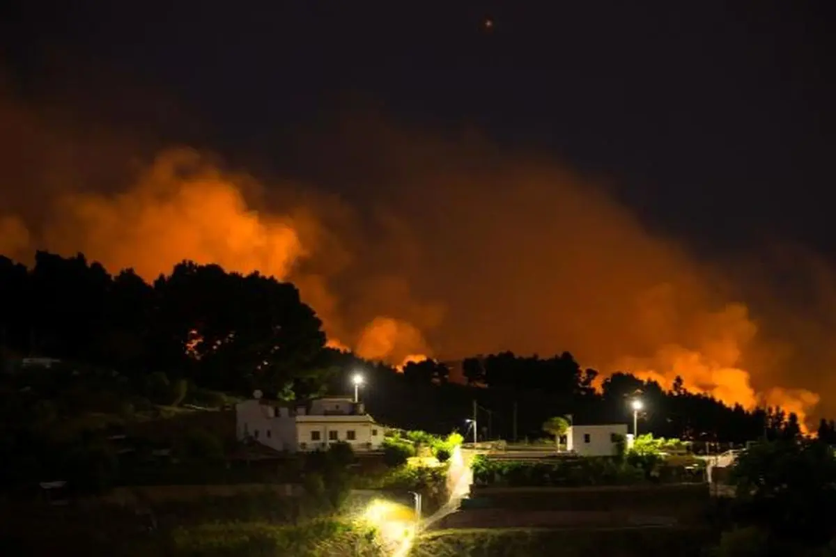 عکس/آتش‌سوزی گسترده در جزایر قناری